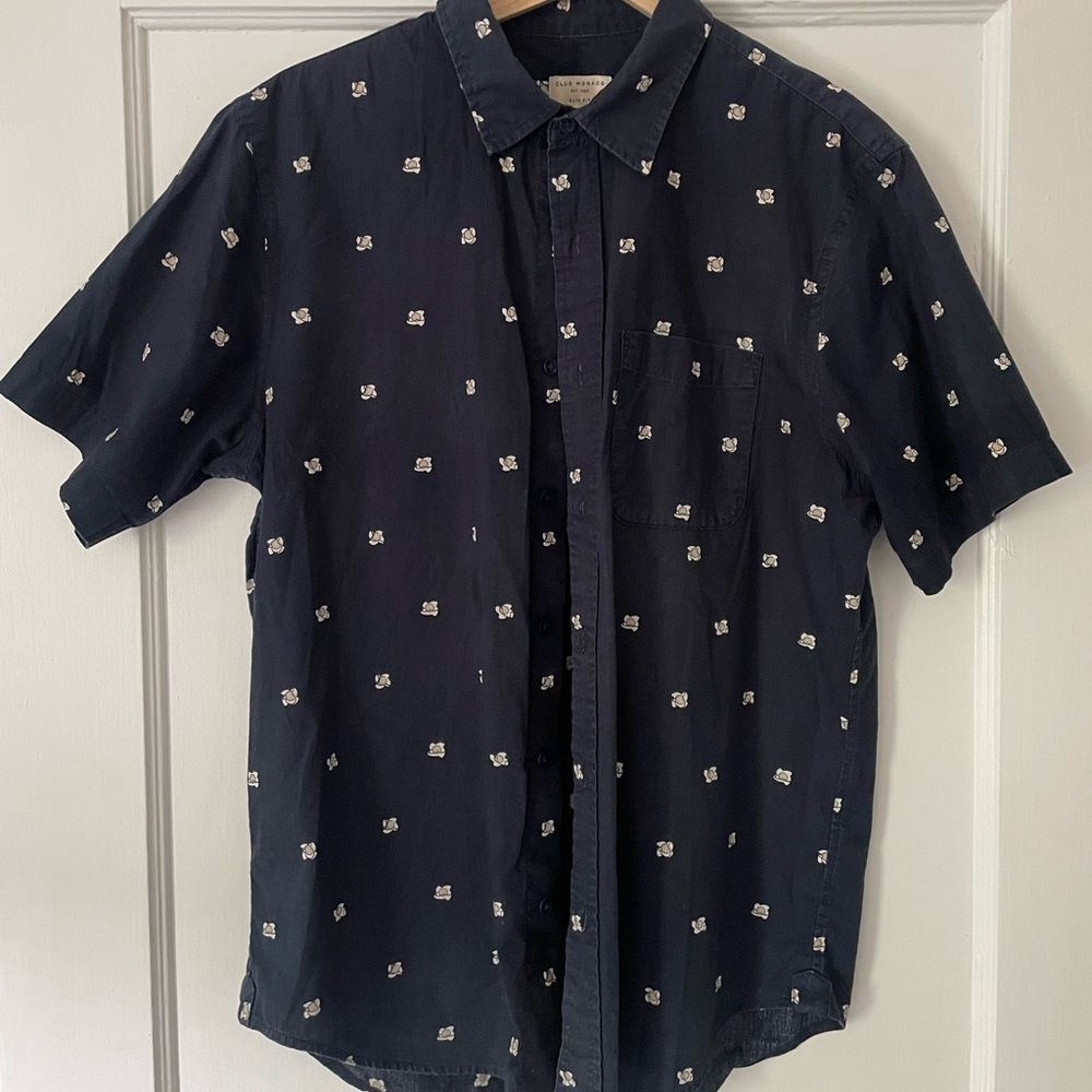 Men’s Club Monico short sleeve button up. Medium